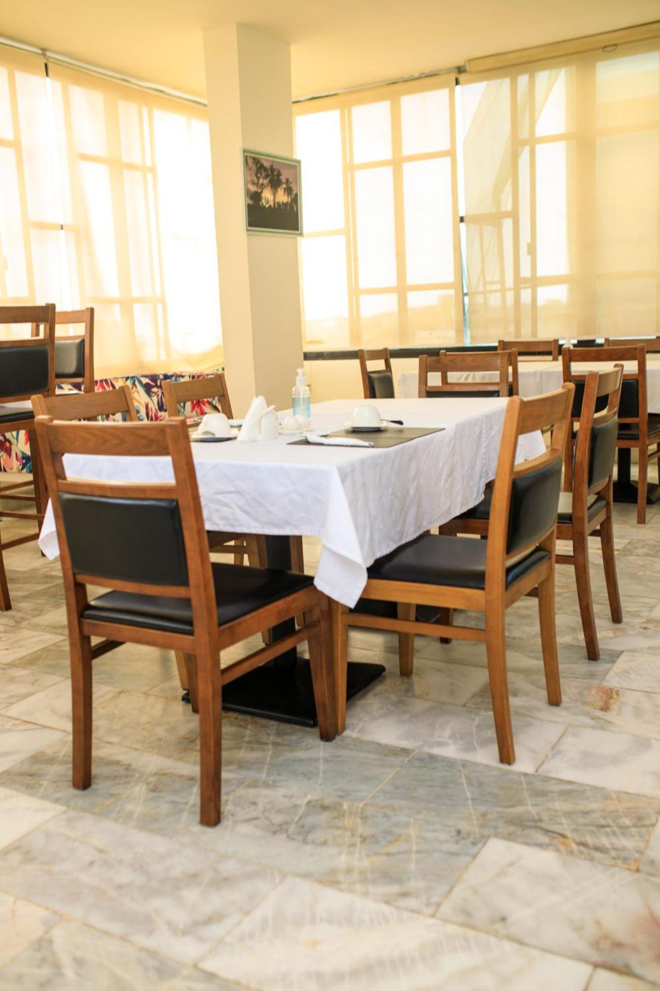 Sunset Inn Monrovia Extérieur photo
